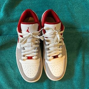Nike Air Jordan 1 Low SE Smoke Grey Gym Red White